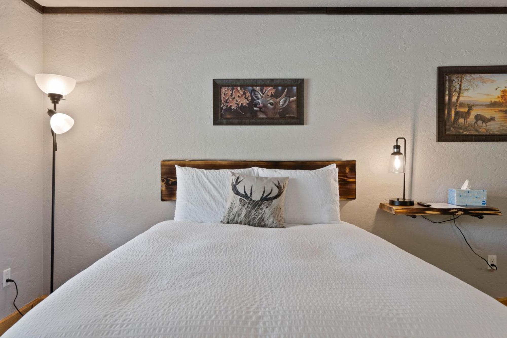 Lake Village Lodge 코어 드얼린 외부 사진